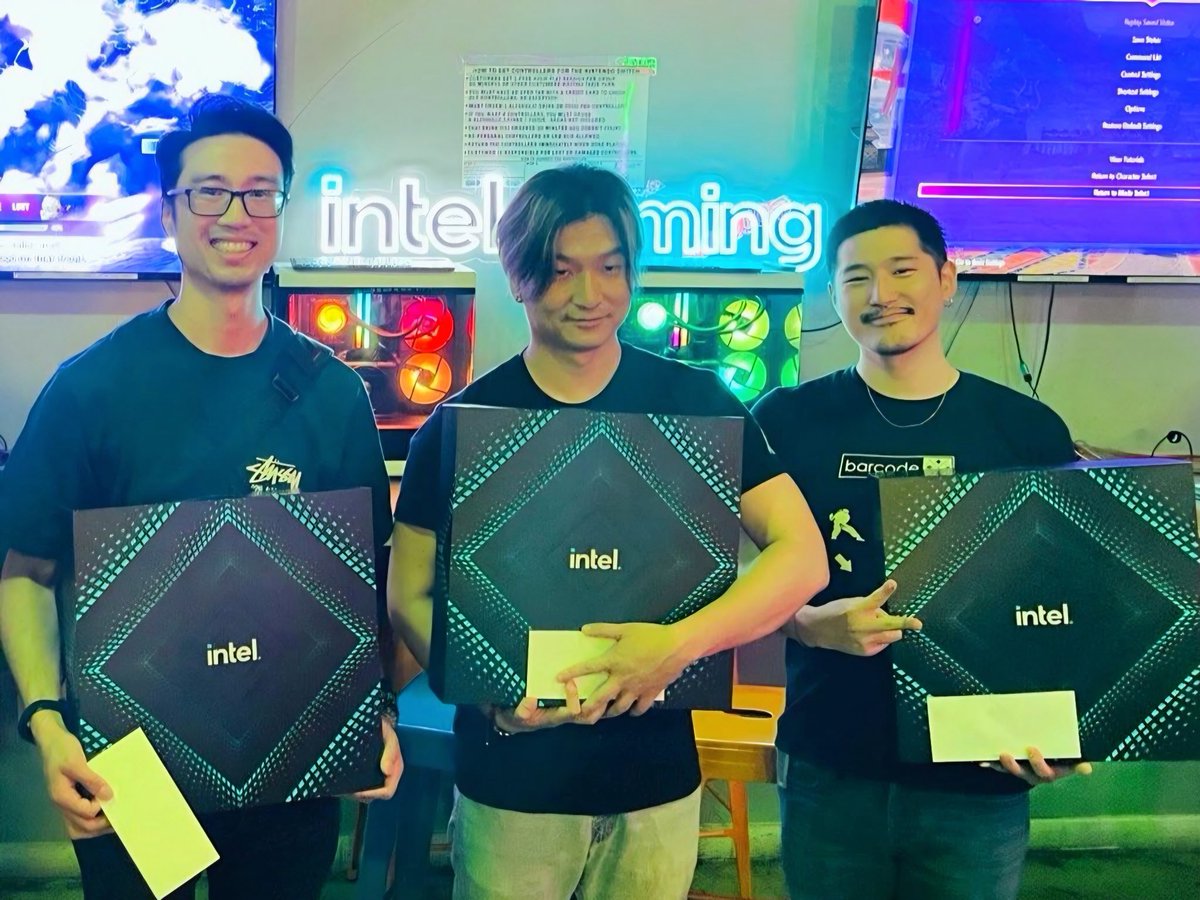 Alex Valle ➡️⬇️↘️+👊 tweet media