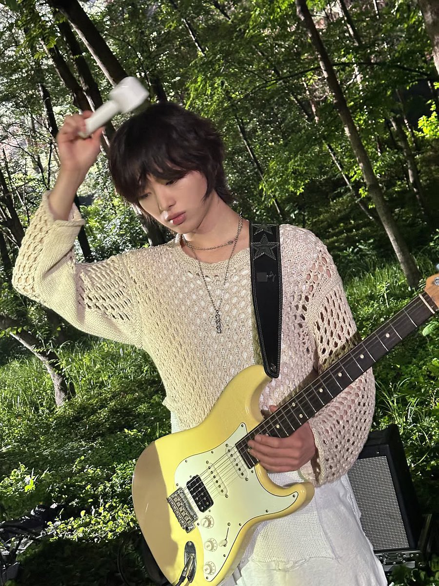 다들 안녕히 주무세요 
바람도 주고 물도 주고 햇빛도 주고 사랑도 주고