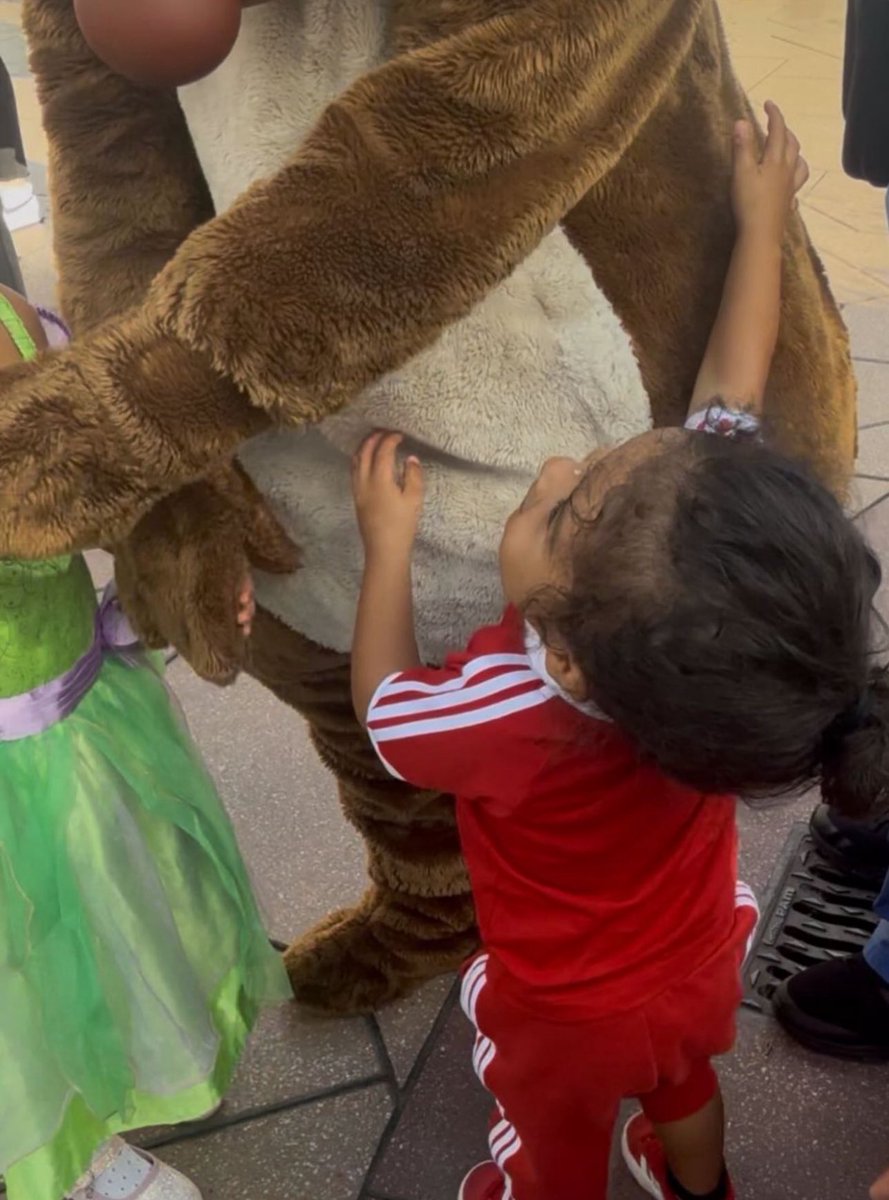 SamiRmcf15's tweet image. Like how can you ignore his adorable smile, man!