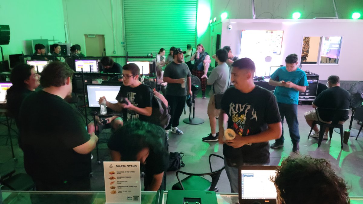 TODAY we are hosting our second series of SMASH UP Friday! Sign up now 
start.gg/tournament/sma…