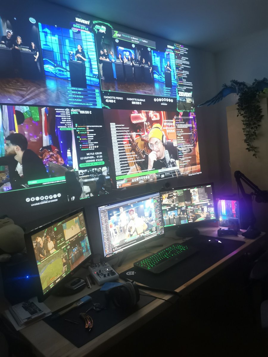 Exao29's tweet photo. Un avis sur le setup ? Ici la régie des viewers @ZEVENTFR https://t.co/5RDCy7TlJj
