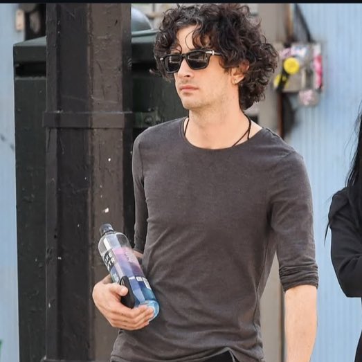 ksjguns's tweet image. CURLS MORE ALIVE THAN EVER WELCOME BACK NOTES MATTY