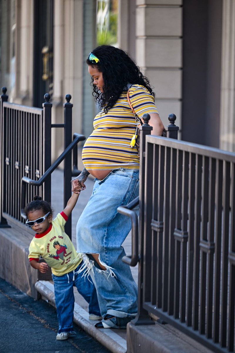 Rihanna Navy Brasil (@rnavybrazil) on Twitter photo 