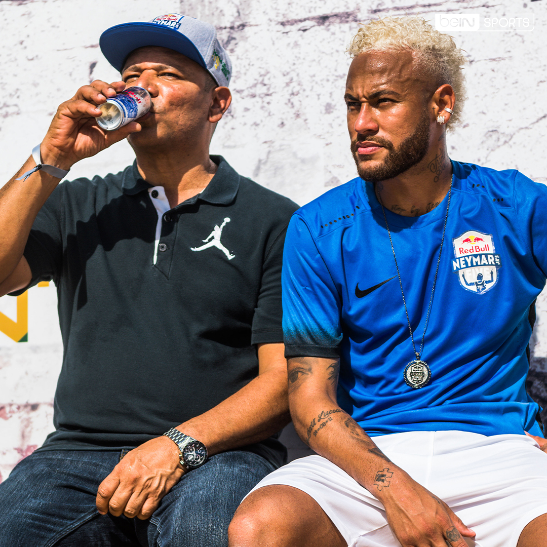 🤯 Neymar could inherit nearly one billion dollars from a stranger!
According to Brazilian outlet GZH, a millionaire has decided to name Neymar as the sole heir in his will.
The reason: "I like Neymar, I identify a lot with him. His relationship with his father reminds me of the