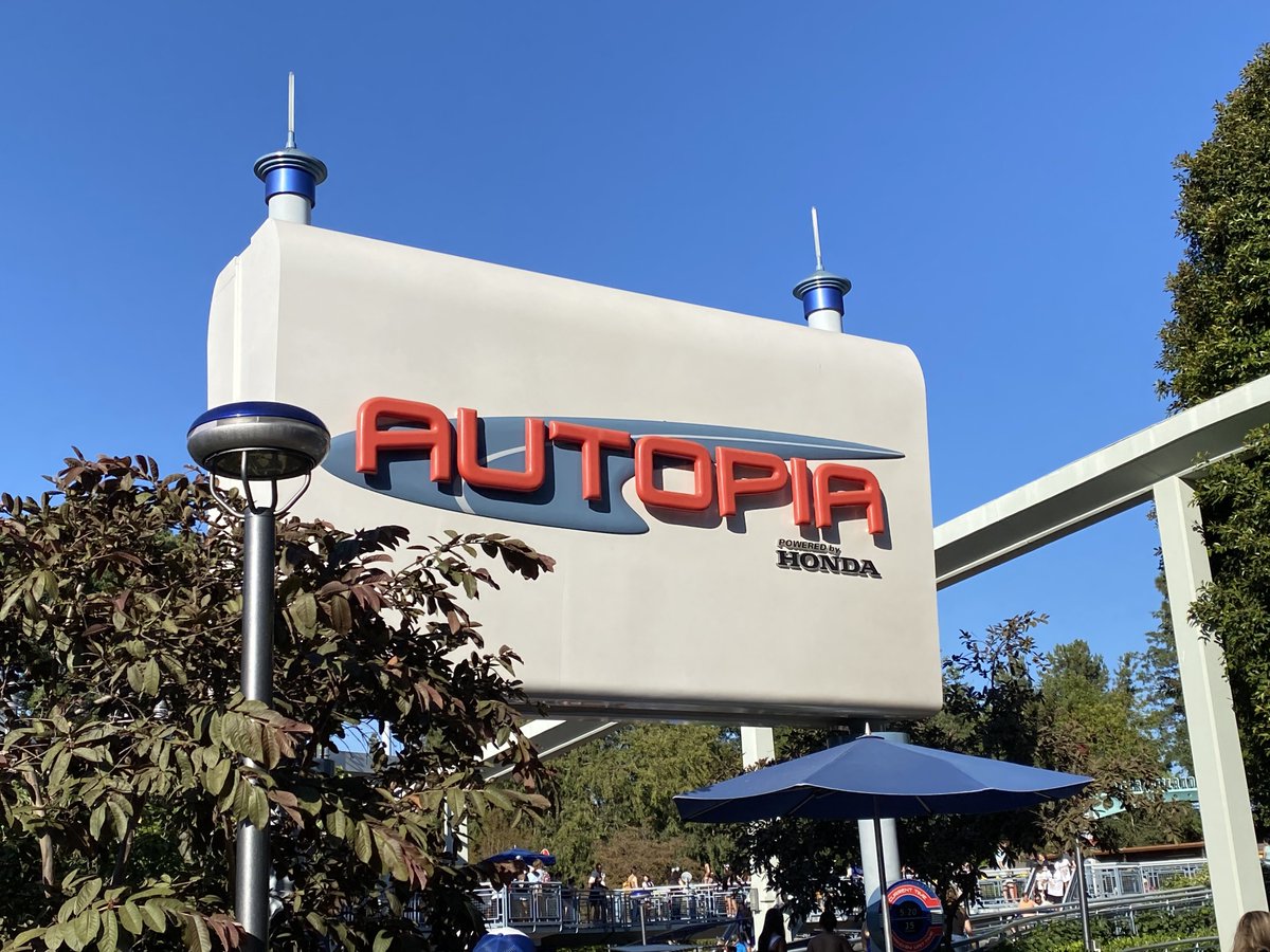 lisblanc_umi's tweet image. ホンダ、何かと言われてるけど海の向こうで運転の楽しさ伝えてるから偉大ですよ

#DLR #Autopia