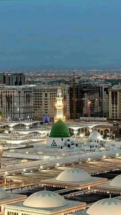 میرے سرکارﷺ کی رحمت سبھی کو پیار کرتی ہے🥰

یہی سوکھی ہوئی فصلیں گل و گل زار کرتی ہے😍

کسی بھی مدح خواں سے پوچھ لیجے وہ بتائے گا💯

نبیﷺ کی مدح خوانی روح کو سرشار کرتی ہے🌹
#عیدمیلادخاتم_النبیین