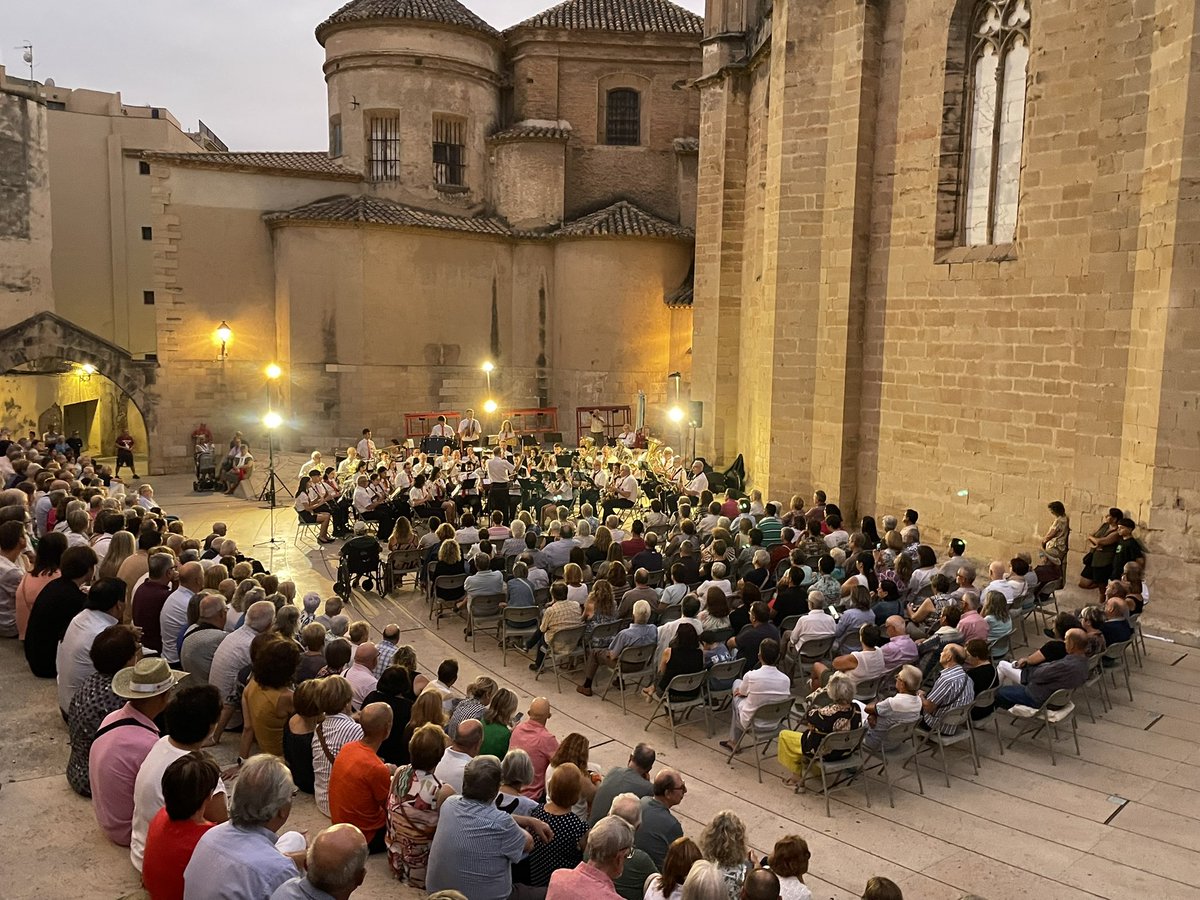#CINTA2025 |  Tradicional concert de festes majors de la Banda Municipal de Música de Tortosa. Enhorabona! Preparats per començar l'últim cap de setmana de la Cinta !