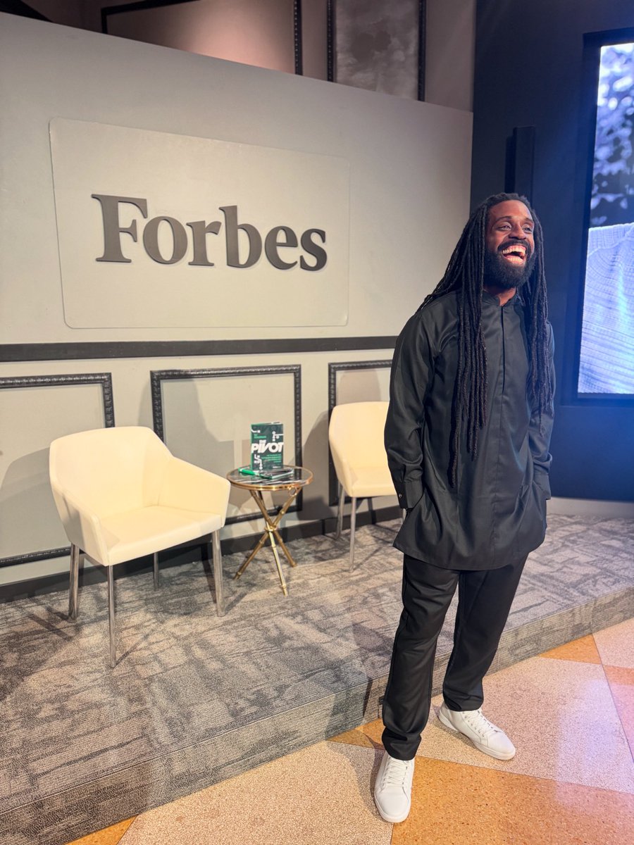 DerrickFurlowJr's tweet photo. “Losing the jersey doesn’t mean losing yourself. This is now the chance to discover yourself” -Derrick Furlow Jr

#IIE #Impact #Inspire #Empower #SLB #Sports #Life #Business #WhatsNext #LifeAfterSports #Athlete #Entrepreneur #Onrise https://t.co/n1SDs4AxoM https://t.co/9a8ZP8h9Hv