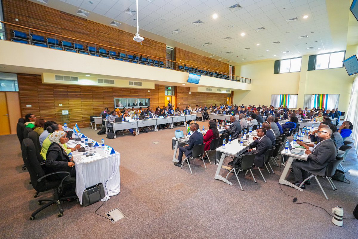 Today, I presided over the 35th meeting of the Sectoral Council of Ministers responsible for EAC Affairs and Planning (SCMEAP) at the EAC Headquarters in Arusha, Tanzania.

The SCMEAP reviewed the draft 7th EAC Development Strategy, EAC Digital Transformation Strategy, Progress