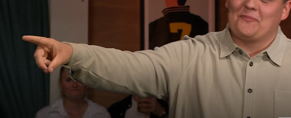 Uansett hva du synes om <a href="/NRKno/">NRK</a> og Fredrik Solvang sine valgsendinger er denne alltid febrilsk viftende pekefingeren i fra Gaute Skjervø det mest irriterende i sendingen