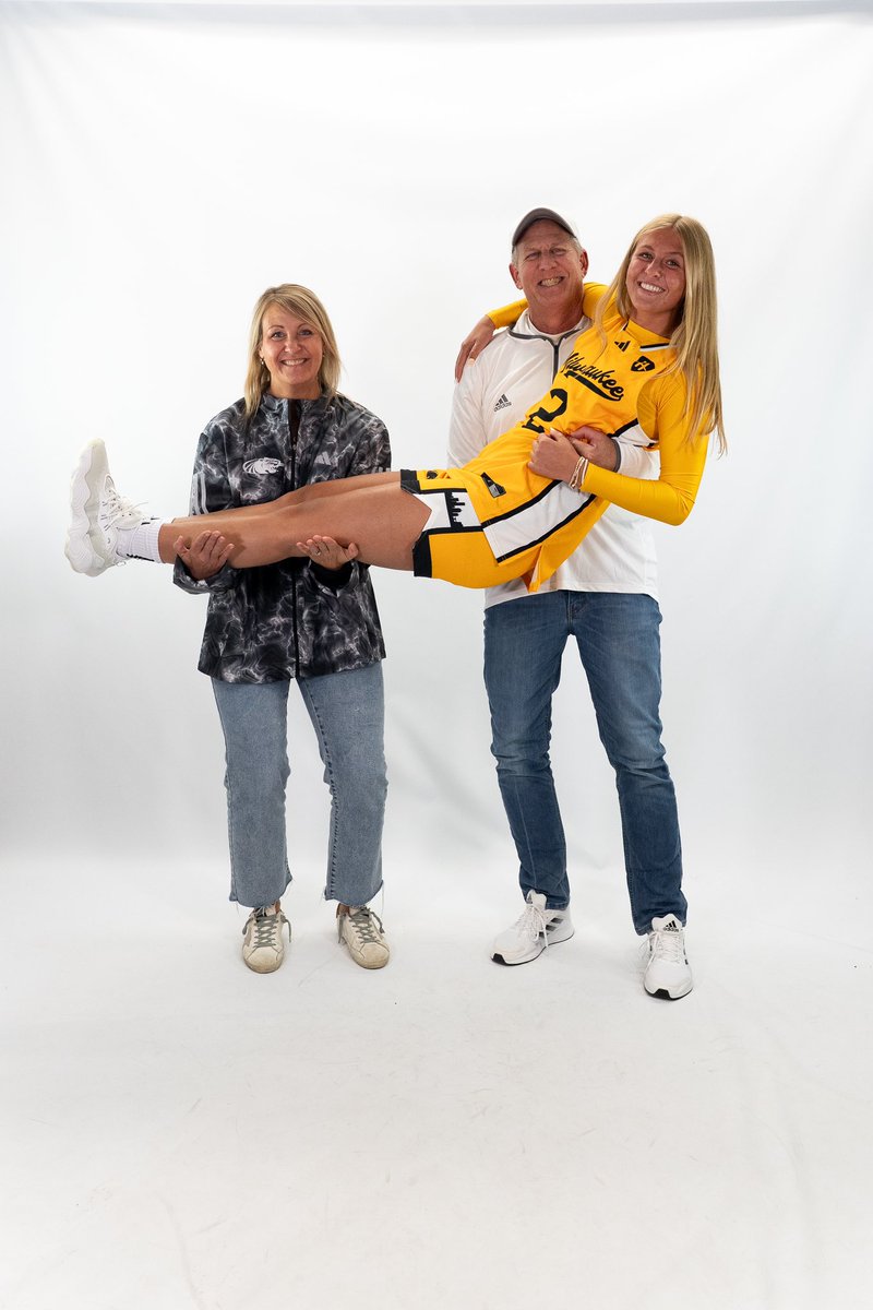 Thank you <a href="/MKE_WBB/">Milwaukee Women's Basketball</a> and staff for a great unofficial visit! 🐾💛🖤