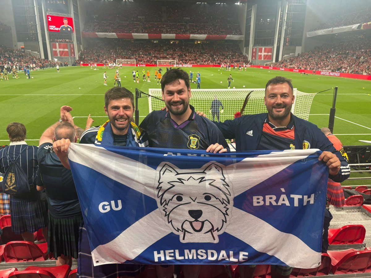 Cheers everyone here's to a great weekend and a win for England 🏴󠁧󠁢󠁥󠁮󠁧󠁿  I'm hoping for a Scotland win to keep my son happy too, Plymouth one week, Copenhagen the next <a href="/_LiamRobbins/">Liam</a>