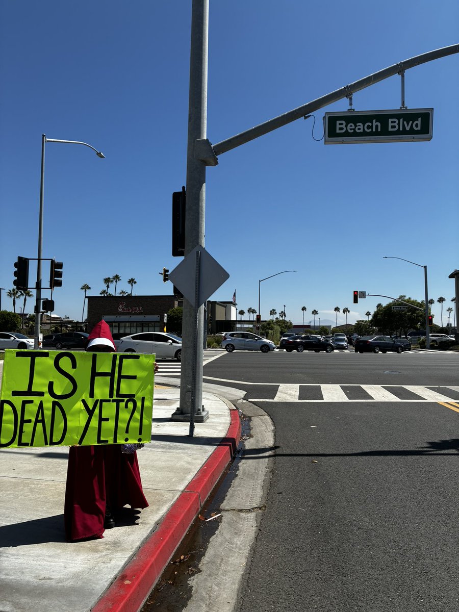 Huntington Beach, CA a few minutes ago..