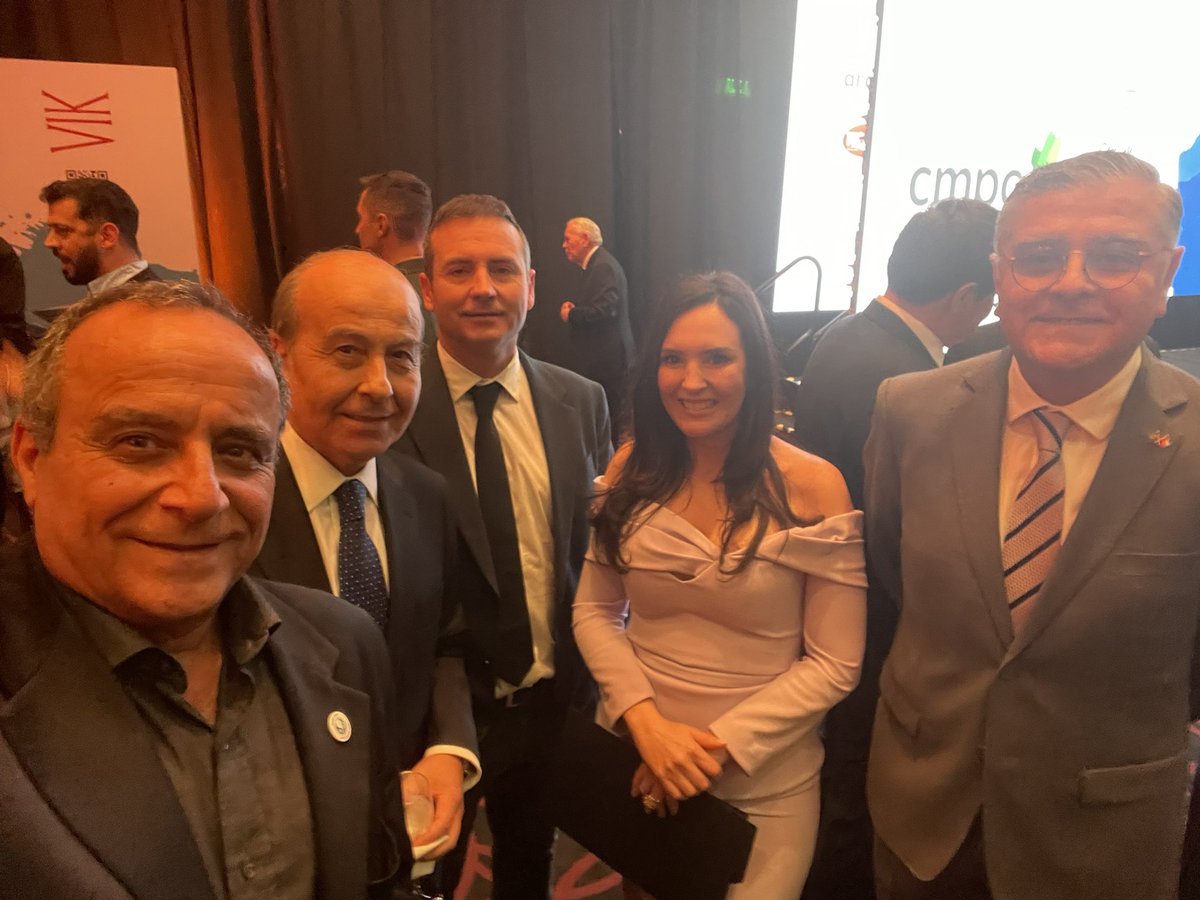 giturrieta's tweet photo. Gran celebración del aniversario 203 de la Independencia de Brasil en Hotel W.. Super para ir terminando una semana full. https://t.co/sg0NuqbNrz