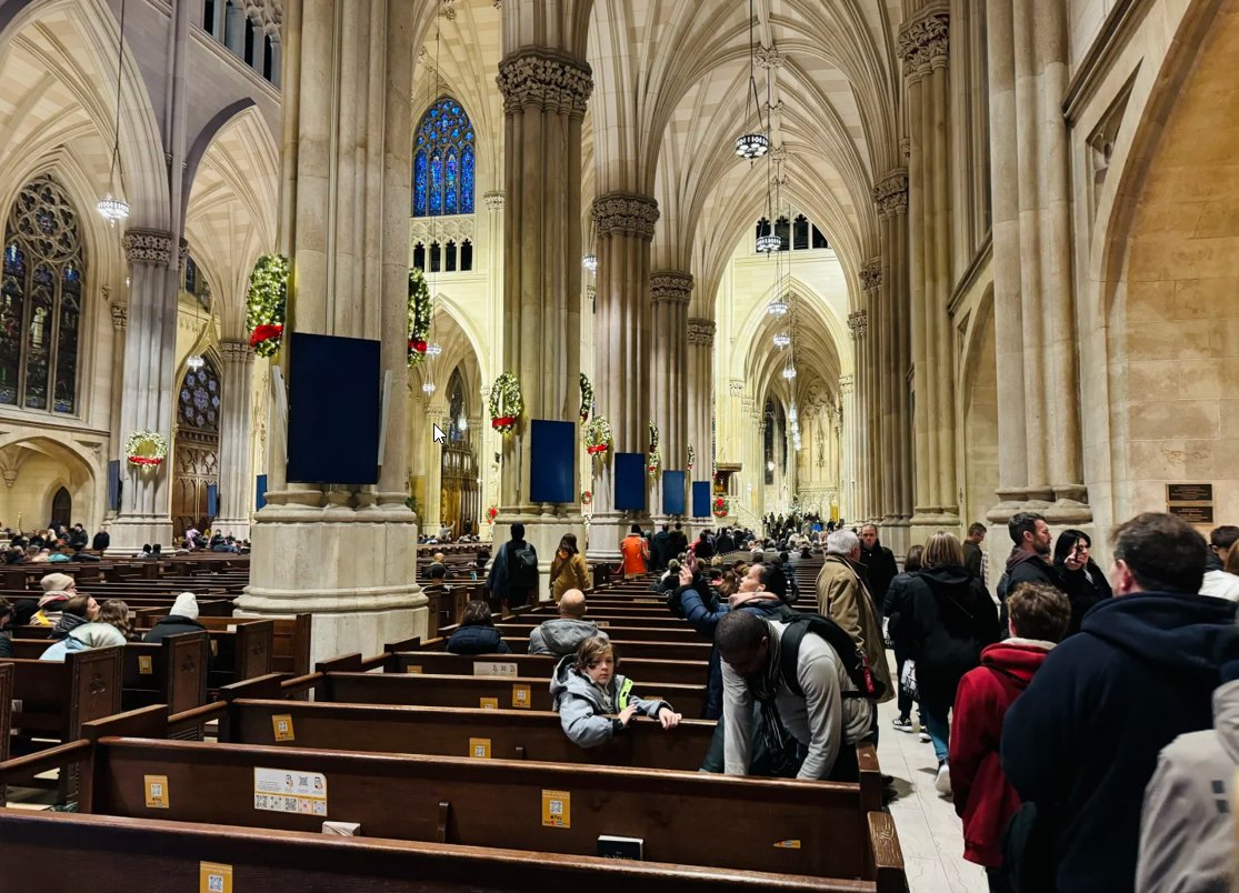 MeksPro's tweet image. The sacredness and warmth within the church~ The benches are neatly arranged beneath the grand dome. When the rows of candles are lit, the heart calms down along with them ✨