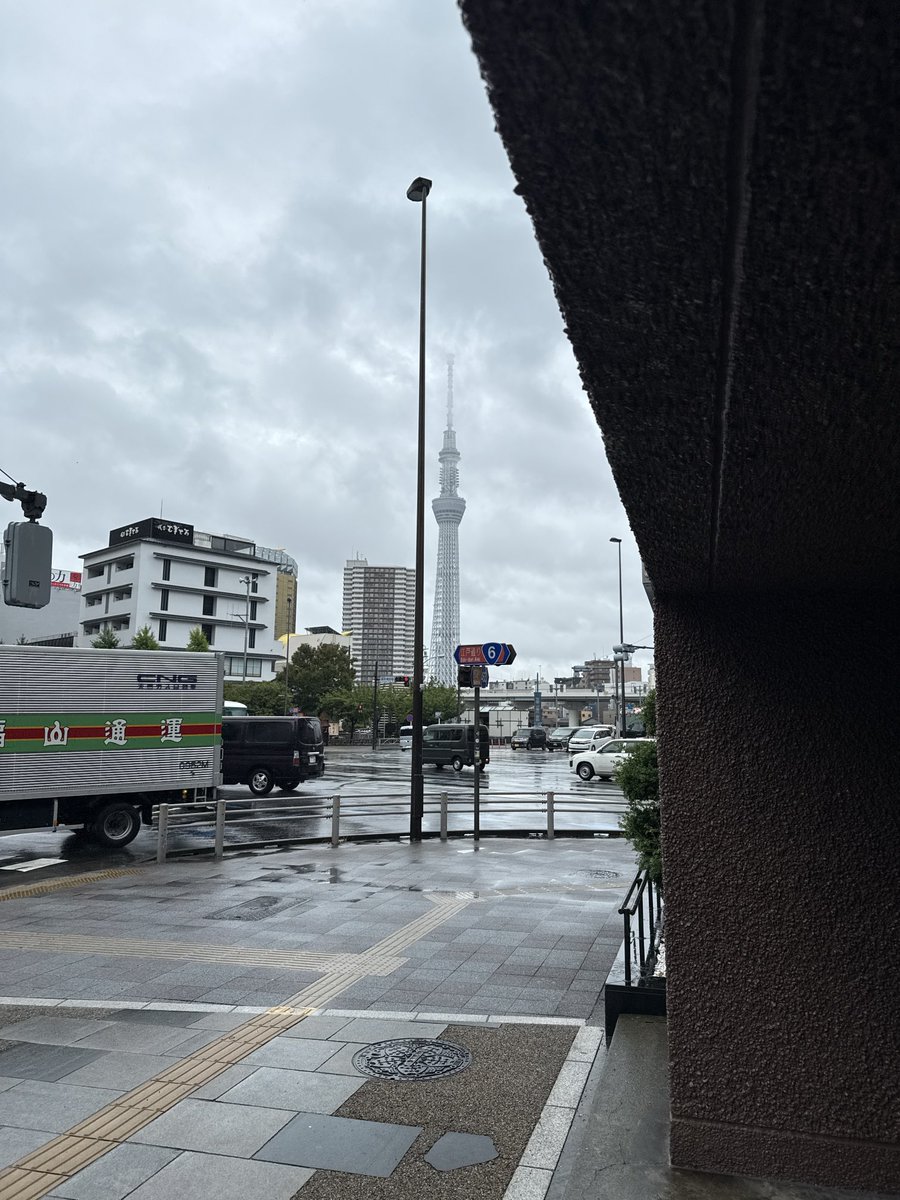 feel755ask's tweet photo. はやぶさ新幹線で出た食事〜到着時の東京は雨〜今日から晴れるので友人と遊びに行くー https://t.co/H6gAyD79zI