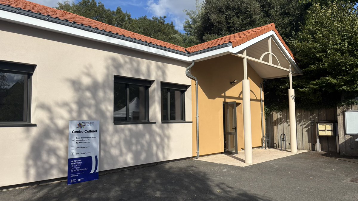 Très heureux d’inaugurer le centre culturel de Montrevault-sur-Èvre 🎶, au nom de <a href="/C_MORANCAIS/">Christelle MORANÇAIS</a> , présidente de Région, aux côtés du maire Christophe Dougé, de <a href="/BourcierCorinne/">BOURCIER Corinne</a> et Gilles Leroy.
<a href="/paysdelaloire/">Pays de la Loire</a>  a soutenu ce projet à hauteur de 46 900 €, aux côtés de l’État 🌱.
Une