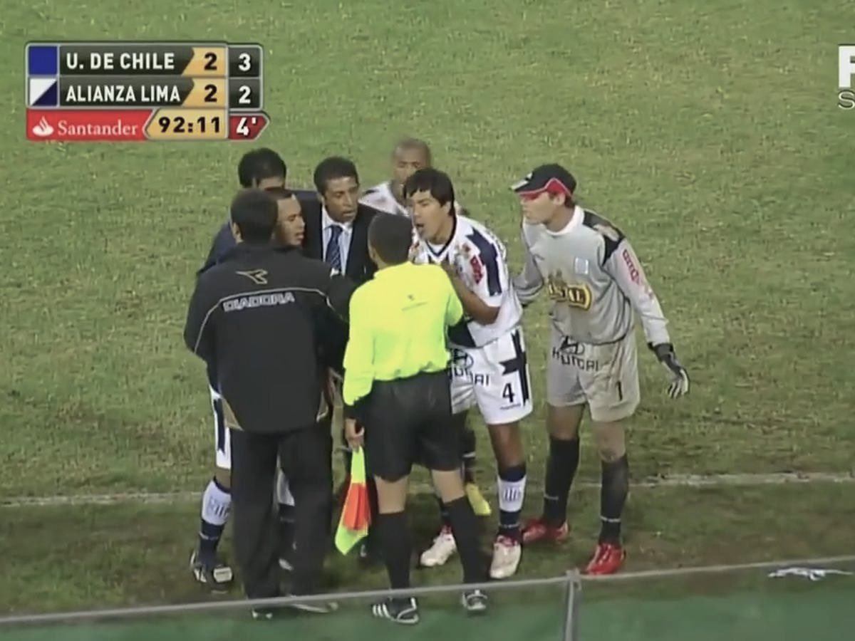 El fútbol SIEMPRE te da revanchas.

Alianza Lima, y todo el Perú, quiere venganza.