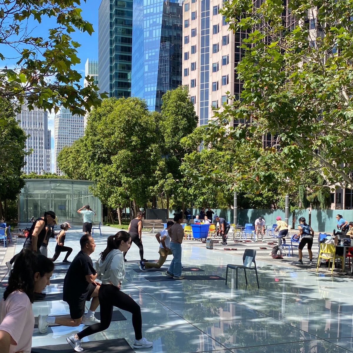 TransitCenterSF's tweet image. It&apos;s another great weekend at TJPA&apos;s Salesforce Park! Join us tomorrow, 9/6, for:

🌞 Metcon 10a w/ FITNESSSF @ the Main Plaza
🌞 Bluegrass Breeze from 11:30a - 1:30p @ the Central Lawn

#salesforcepark
#salesforcetransitcenter
#downtownsf
#meetusindowntownsf
#free