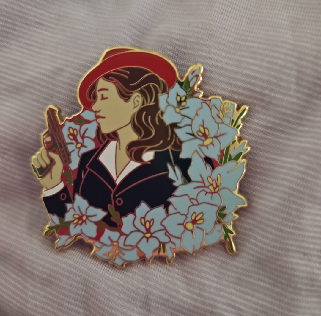 NemeanSpider's tweet photo. Currently iso of these four pins by Deandraws, any information would be wonderful 💕 #iso #pins #deandraws #searching #marvel #marvelpins https://t.co/2jMJsgIpVf