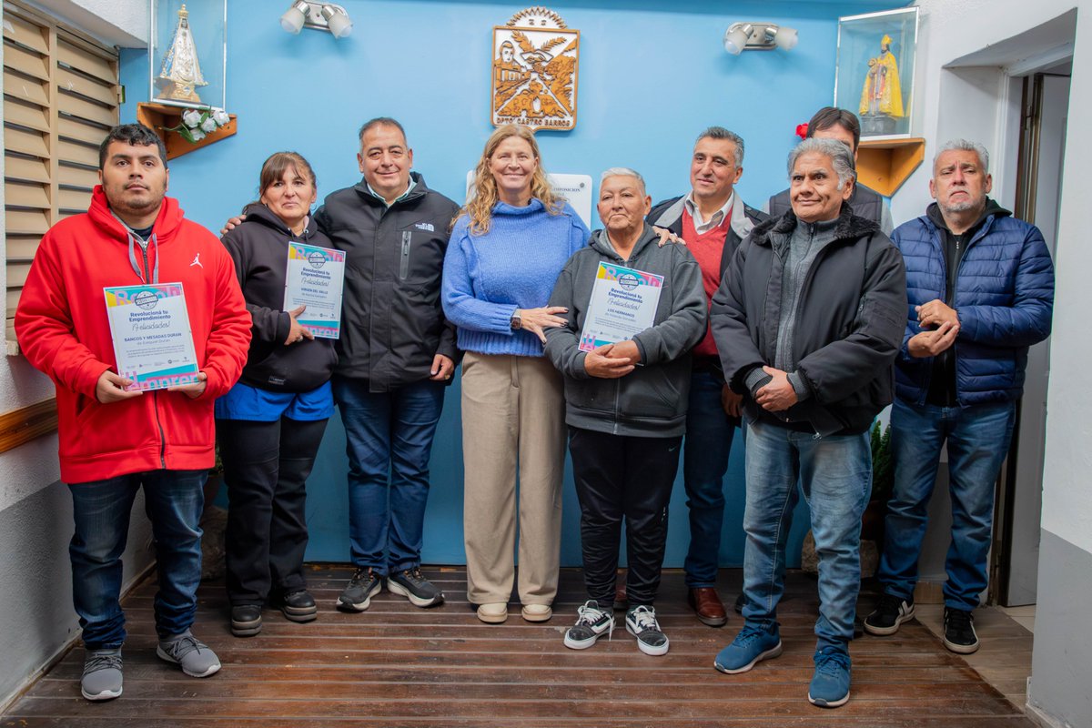 Gracias compañera <a href="/GabyPedrali/">Gaby Pedrali</a> por visitar nuestro departamento.

👉 Hoy entregamos créditos del programa ¡Revolucioná tu emprendimiento! y firmamos el convenio para la puesta en marcha de la Bloquera Angelelli.

💪 Seguimos construyendo futuro y desarrollo.