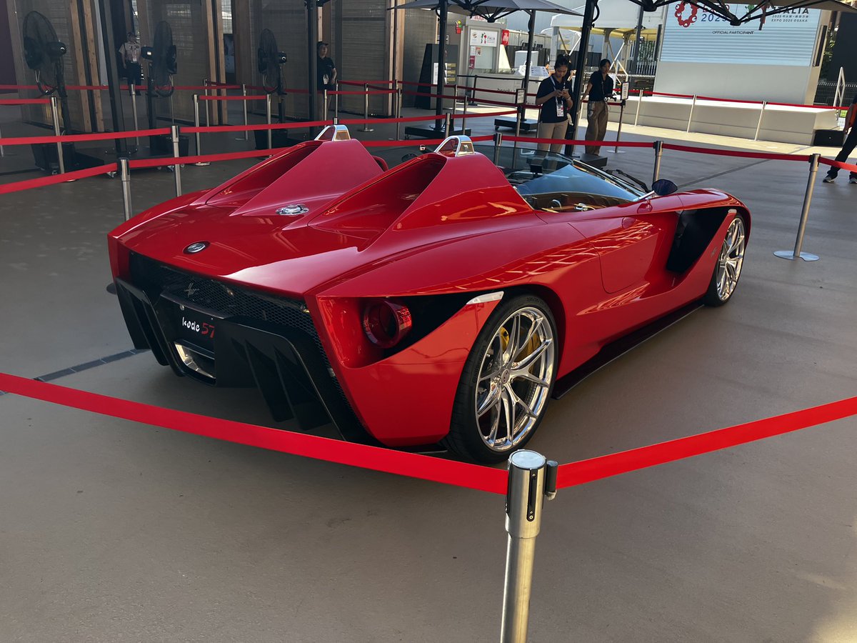 赤太郎様♫オーダーです♫ 新曲MV撮影終わりのオフショ📸 何回も挑戦してやっと飛ぶ