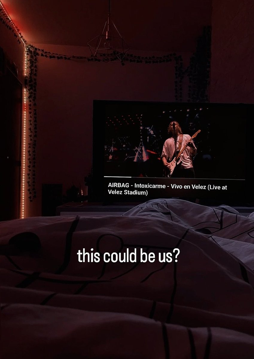 el amor de mi vida y yo viendo los vídeos de Velez