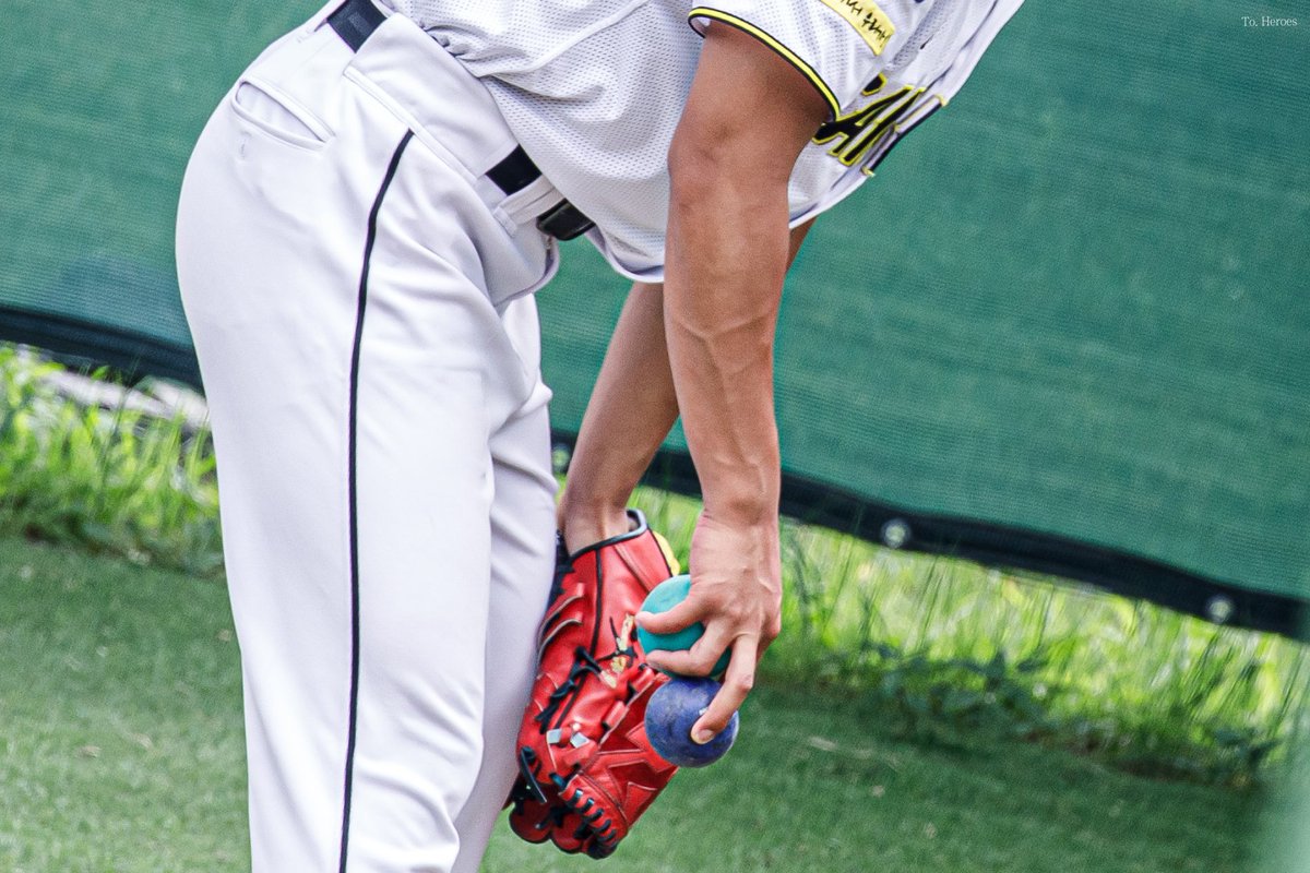 250704 오랜만인데도 여전하던
⠀
#김동혁 #키움히어로즈 #상무피닉스