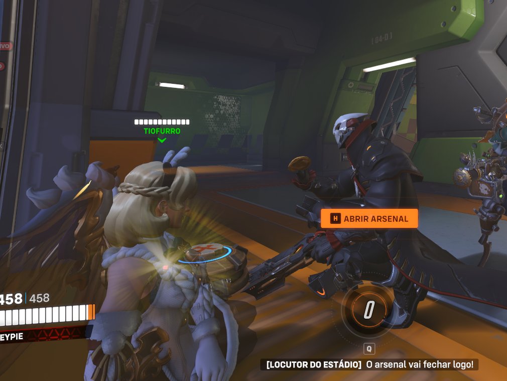 dando bicoitinho pro mozao n passar fome na partida