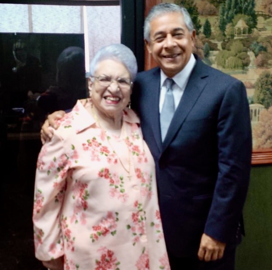 Roberto Salcedo (@salcedogroberto) on Twitter photo Aprendí tanto de su disciplina y de su pasión por el trabajo. Hoy lamento profundamente el fallecimiento de María Cristina Camilo, para nosotros (Maita) sé que Dios le concederá un descanso eterno y Fortaleza a la familia. Aprendí tanto de su disciplina y de su pasión por el trabajo. Hoy lamento profundamente el fallecimiento de María Cristina Camilo, para nosotros (Maita) sé que Dios le concederá un descanso eterno y Fortaleza a la familia.