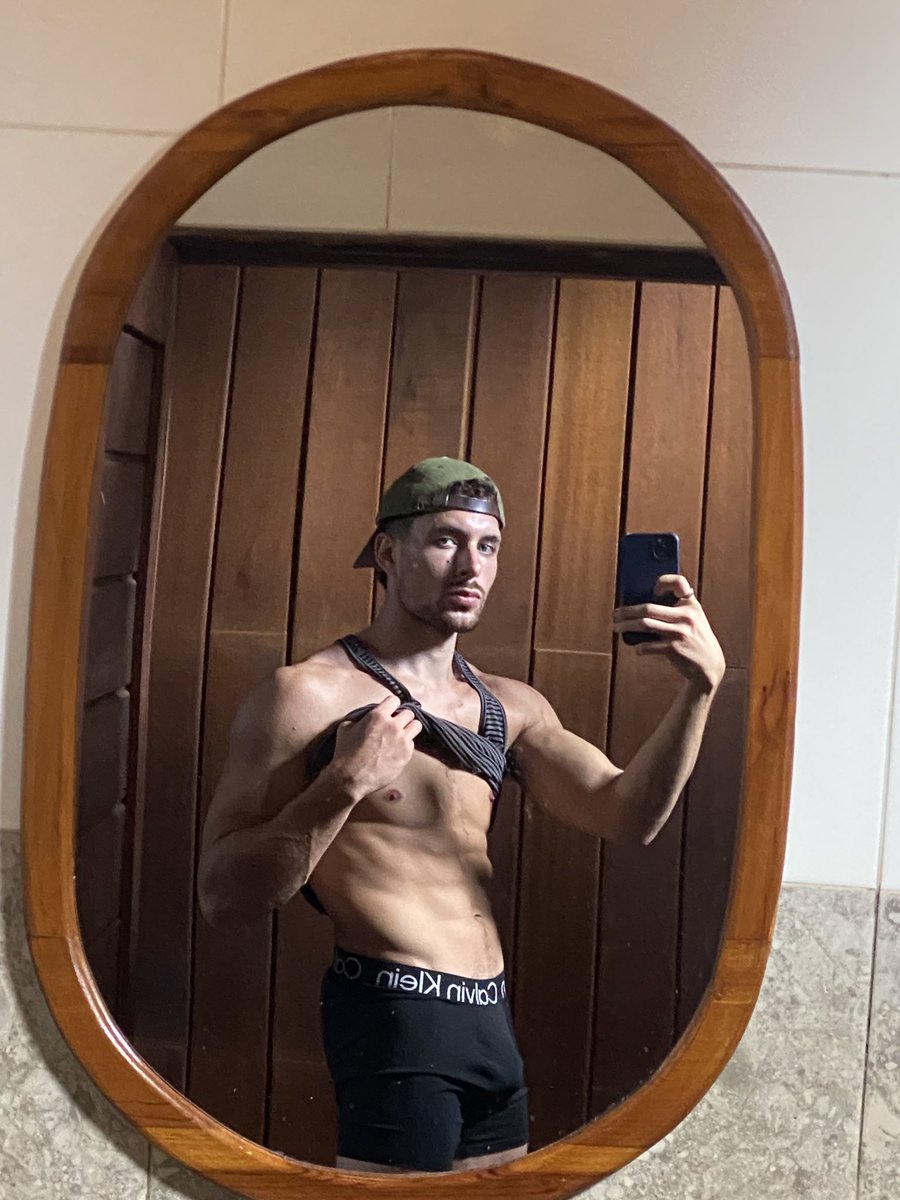 FindomBryan's tweet image. Send 10 for every trigger Daddy made you twitch to. 😈