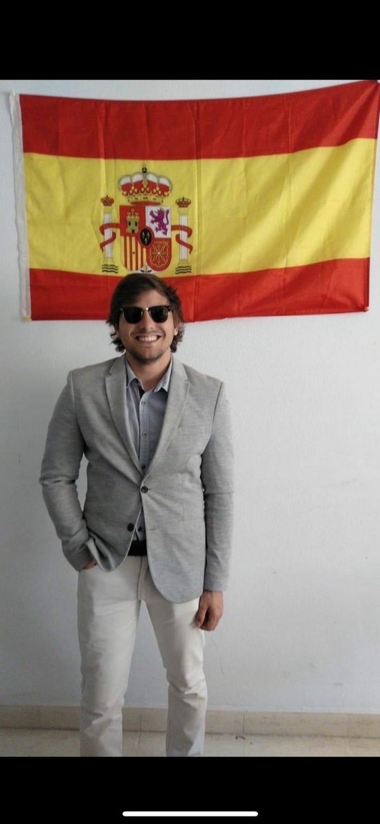 📢 | 𝐂𝐎𝐌𝐔𝐍𝐈𝐂𝐀𝐃𝐎 𝐎𝐅𝐈𝐂𝐈𝐀𝐋

Atención a todo el mundo, es el cumpleaños del PATRÓN, es el cumpleaños de <a href="/PablitoPR86/">Leibran86</a> 🎂

Quien no ponga un “Felicidades calvo” en los comentarios será maldecido con alopecia la próxima semana.