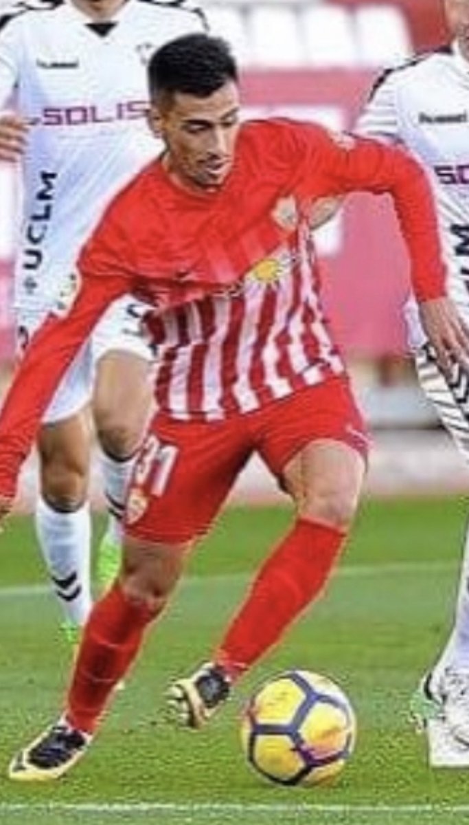 🔴FICHAJE🔵 
 
Gaspar Panadero fichaje para el ataque del Huracán .. velocidad,desborde,gol 
Debut en Primera División, Segunda División 🔝
Trayectoria dilatada en el fútbol Profesional en equipos como UD Almería,SD Ponferradina,FK Qarabag, AEK Larnaca,Linares Deportivo …