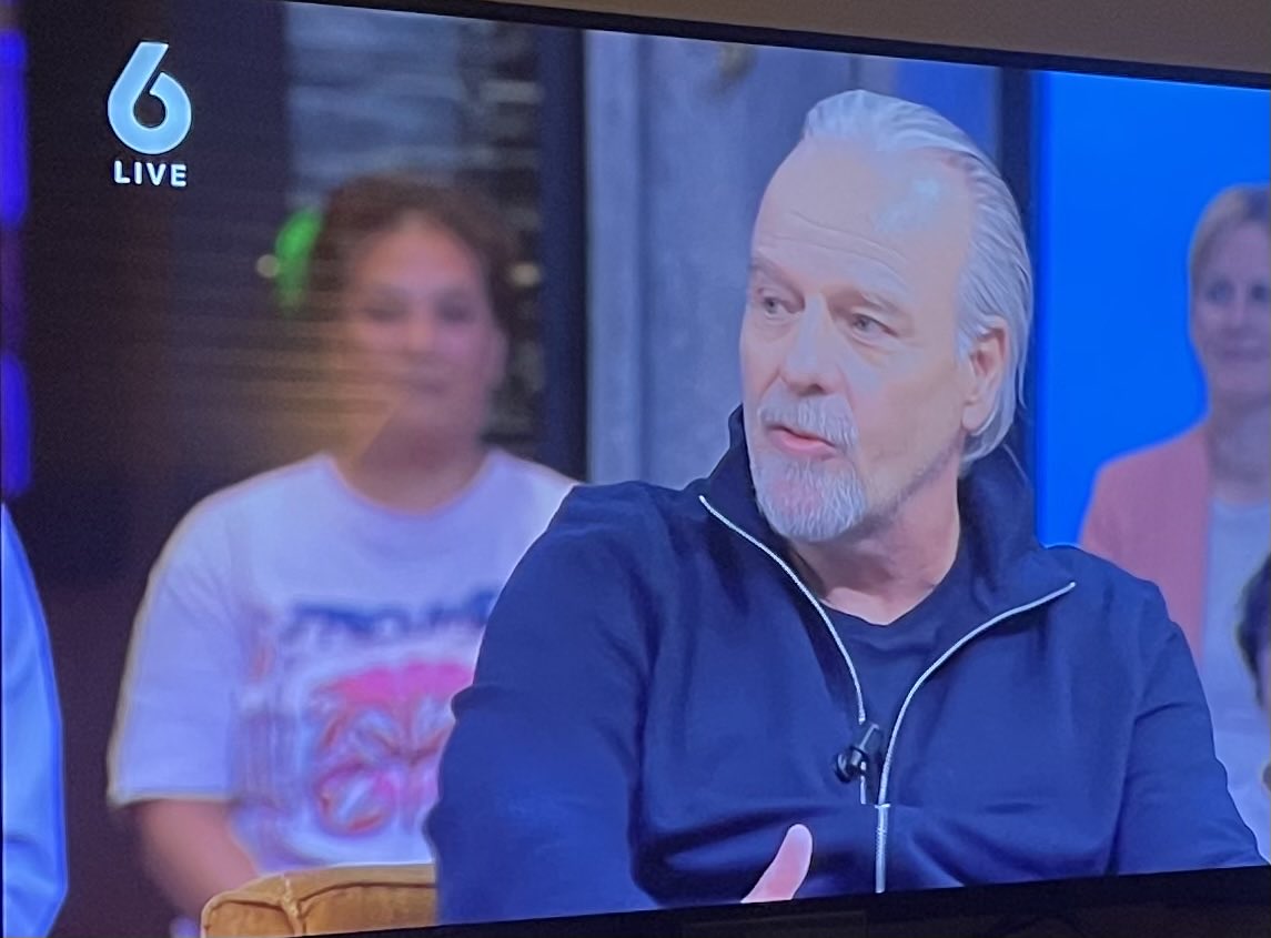 Kan <a href="/wierdduk/">Wierd Duk ܦܝܪܬ ܕܘܟ</a> niet iedere dag bij #vandaaginside zitten? 🇳🇱