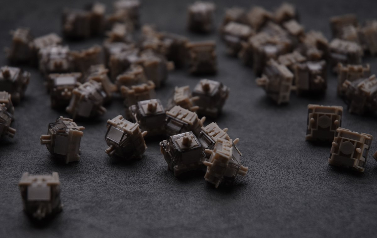 TYPHE STUDIOS GIVEAWAY
As a thank you for 100 followers and to
celebrate the completion of our first few client builds, we’re giving away one full set of Owlab TI He switches! 

To enter:
Like, repost, and tag two friends.

Winner will be decided in one week on September 12th.