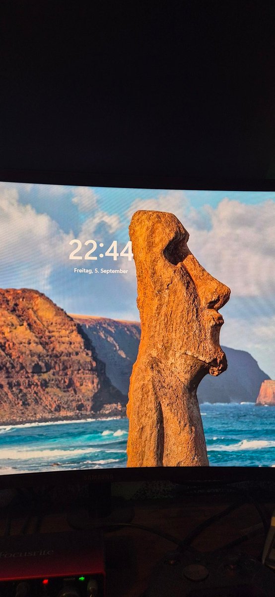 Windows 11: 🗿