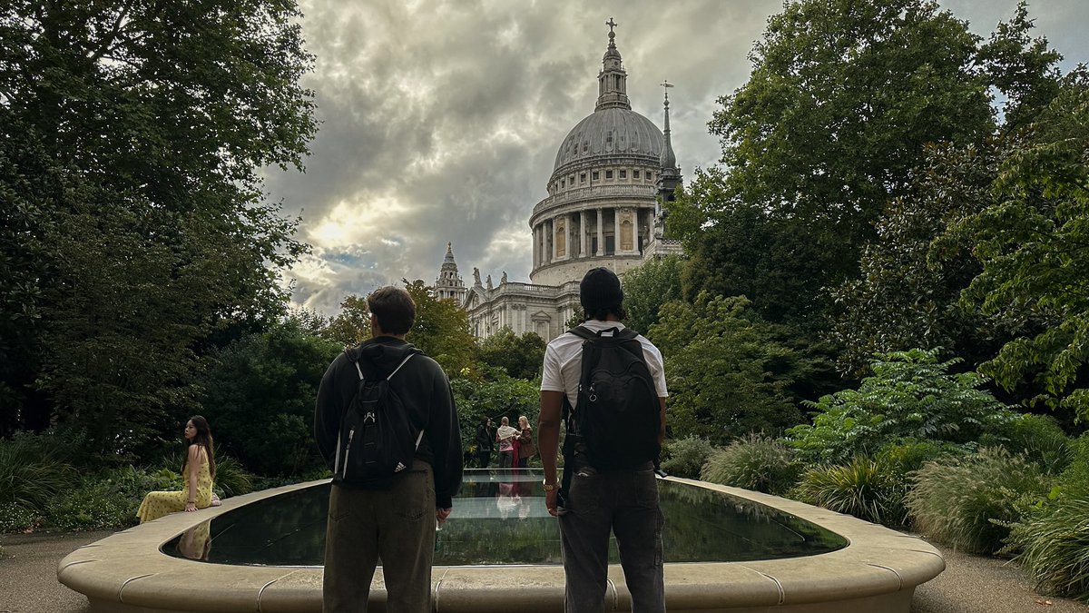 Brodell12X's tweet image. #Divinus