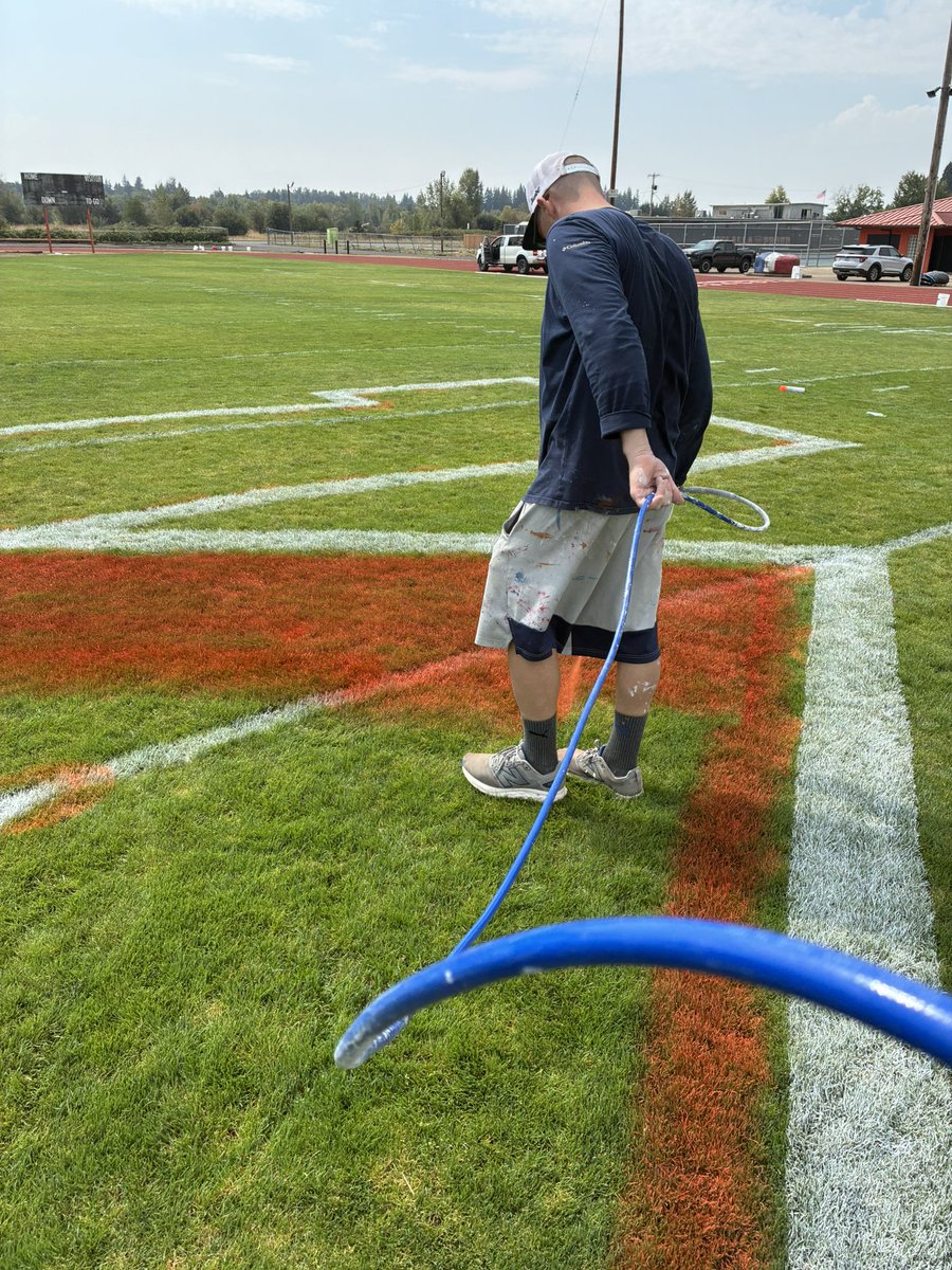 Coach7Lord's tweet photo. @IAmBrotherKing is at it again, helping us put down our M logo for our game tonight!  Thanks Sam! https://t.co/s63GzViR1s