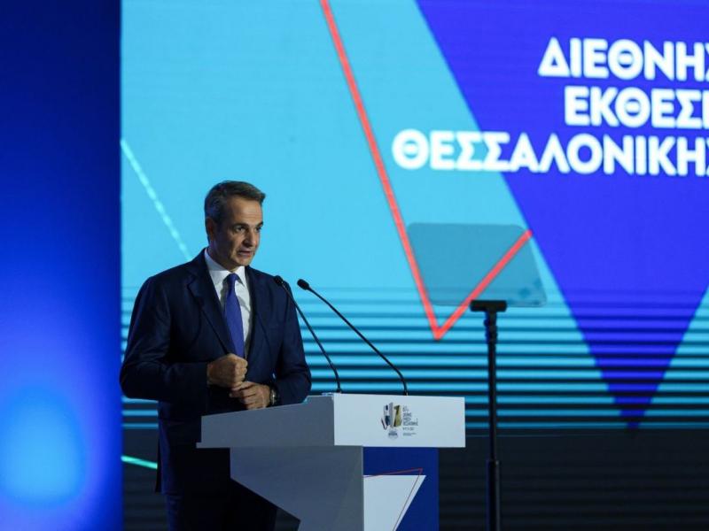 MirandaPrada_'s tweet image. Για να καταλάβετε τι φόβος έχει κατακλύσει την Αντιπολίτευση, το 3ημερο που ο #Μητσοτάκης είναι στην #ΔΕΘ:

🔹Μαρινάκης &amp;amp; Τσίπρας στον Economist
🔹 Στήνεται μπαμ-μπαμ διαδήλωση στο Σύνταγμα για τα #Τεμπη 
🔹 Απειλείται ο Άδωνις 
🔹Ο #Ανδρουλάκης δεν έχει αφήσει κανάλι για κανάλι