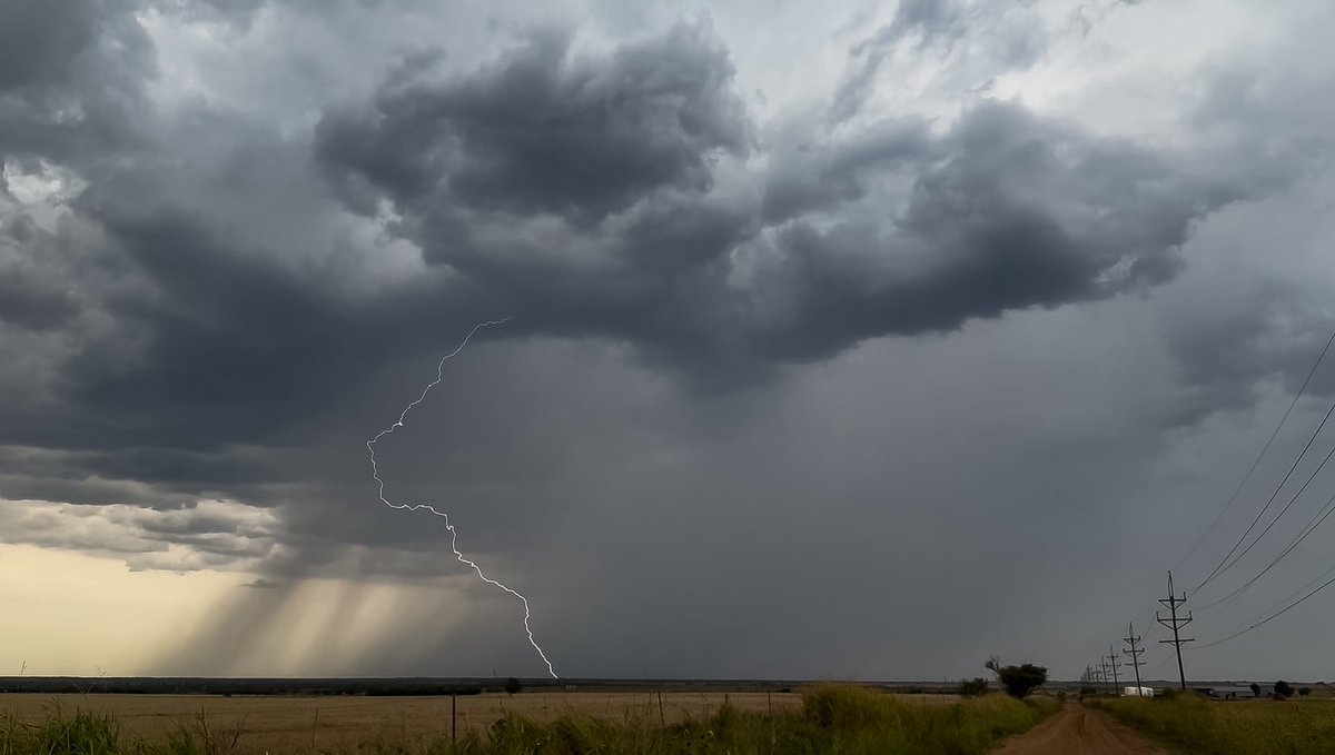 🌪💙⚾️🎙Meri ✌🏻❤️💛🌪 (@mericombs12) on Twitter photo Yay for cold front Friday! Pretty storm dropping some nice bolts just W of Haskell 3:40pm #txwx
<a href="/TxStormChasers/">Texas Storm Chasers ⚡</a> <a href="/NWSSanAngelo/">NWSSanAngelo</a> <a href="/WxFanaticCC/">Chad Casey</a> <a href="/atxwxgirl/">atxwxgirl</a> <a href="/AustinBurkeswx/">Austin Burkes ⛈️</a> <a href="/AnnHd04/">Ann</a> <a href="/SusanaAguayo12/">Susana Harbert</a> <a href="/mejenwalton/">Jen Walton</a> <a href="/Clint_wx/">Clint Hendricks IV</a> <a href="/davis_wx/">davis_wx</a> <a href="/LoneStar_WX/">LoneStar Storm Chasers</a> <a href="/TheWXStore/">🌪️ The WX Store🌪️</a> <a href="/rabbit_stew_/">Rabbit_Is_Good_Rabbit_Is_Wise</a> <a href="/312Will/">Will Leverett</a> Yay for cold front Friday! Pretty storm dropping some nice bolts just W of Haskell 3:40pm #txwx
<a href="/TxStormChasers/">Texas Storm Chasers ⚡</a> <a href="/NWSSanAngelo/">NWSSanAngelo</a> <a href="/WxFanaticCC/">Chad Casey</a> <a href="/atxwxgirl/">atxwxgirl</a> <a href="/AustinBurkeswx/">Austin Burkes ⛈️</a> <a href="/AnnHd04/">Ann</a> <a href="/SusanaAguayo12/">Susana Harbert</a> <a href="/mejenwalton/">Jen Walton</a> <a href="/Clint_wx/">Clint Hendricks IV</a> <a href="/davis_wx/">davis_wx</a> <a href="/LoneStar_WX/">LoneStar Storm Chasers</a> <a href="/TheWXStore/">🌪️ The WX Store🌪️</a> <a href="/rabbit_stew_/">Rabbit_Is_Good_Rabbit_Is_Wise</a> <a href="/312Will/">Will Leverett</a>
