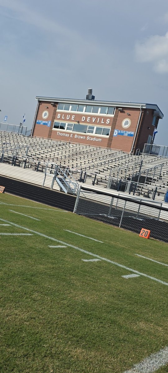 Maiden HS Football tweet media