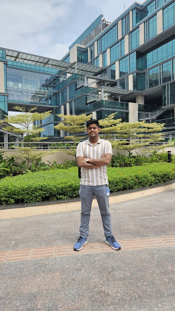 shashank_iter's tweet image. Career Update: Joined @Microsoft as a Project Manager, and here is what the first month looks like. ✨ 

and those who have questions regarding what project managers do, we run projects and drive numbers that bring the cash in the firm. 😉