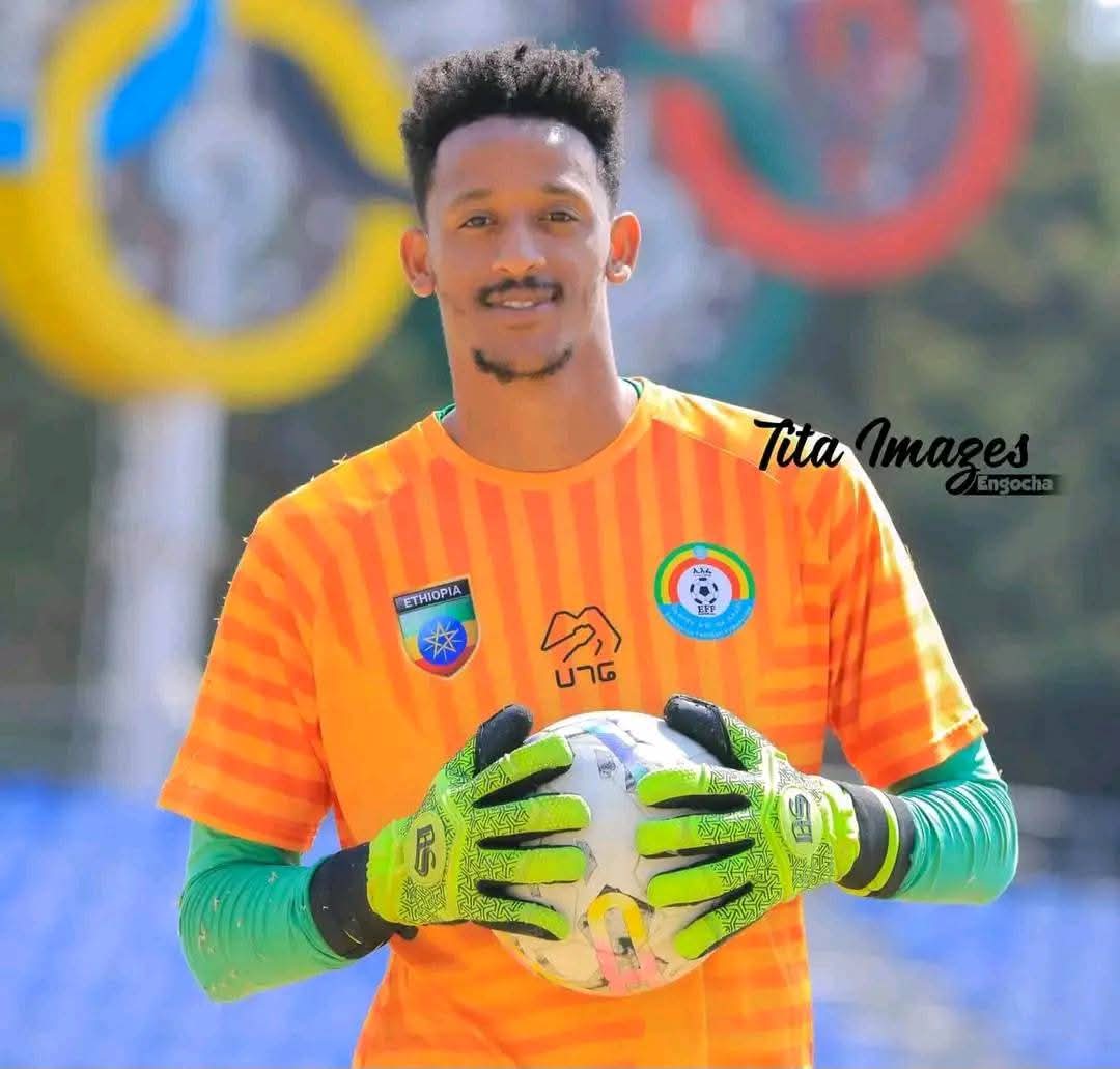 Selino711's tweet photo. በረኛ እንዳለን ግን አረጋግጠናል👏👏 https://t.co/lh4JVE4erM