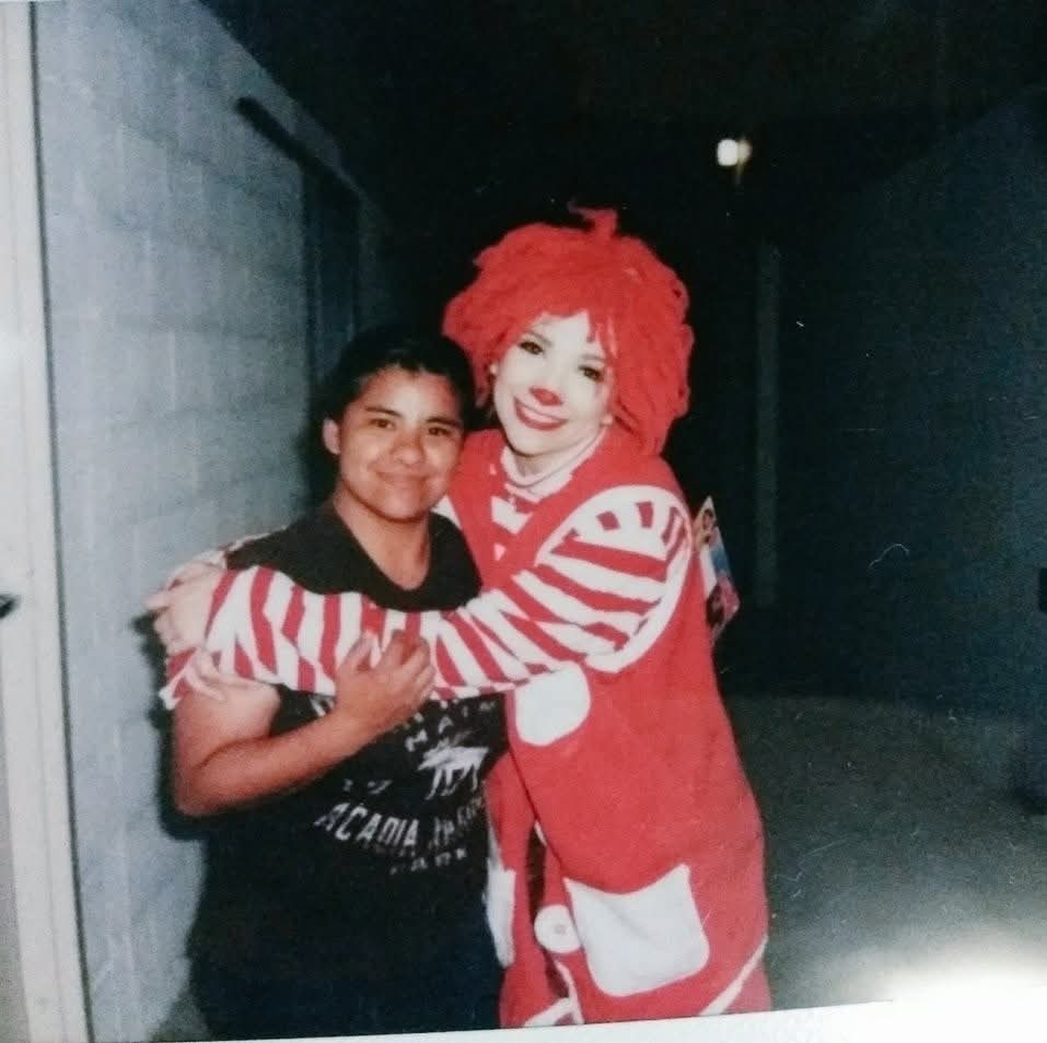 Ivonne_Ramiirez's tweet photo. @JazminconJ como en los viejos tiempos , te mando un fuerte abrazo y deseo que siempre seas muy muy feliz ❤️ ... https://t.co/EupYf4cYNE