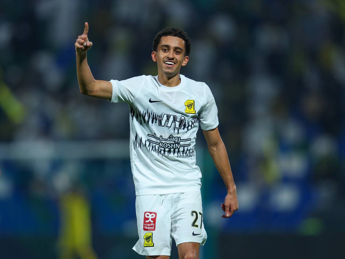🚨🚨🚨🚨🚨🚨🟡 الصحفي ماجد هود: 

الإدارة الرياضية في نادي #الاتحاد ترغب في بقاء "أحمد الغامدي" مع الفريق، ولكن قد يكون المدرب لوران بلان لا يرغب بتواجد أحمد في تشكيلة الفريق.