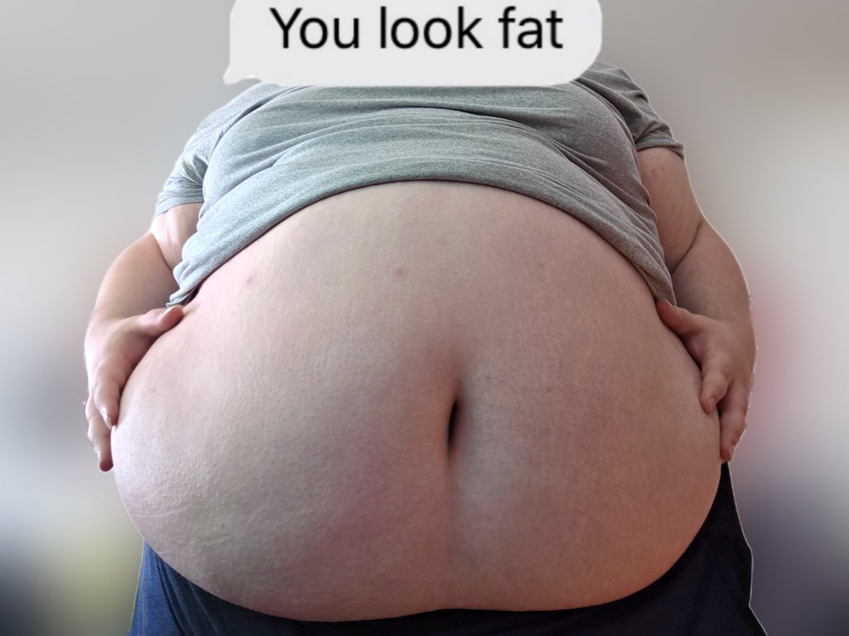 Tomsnack_'s tweet photo. Shrunk in the wash I think 🤔 https://t.co/N64M4dfwak