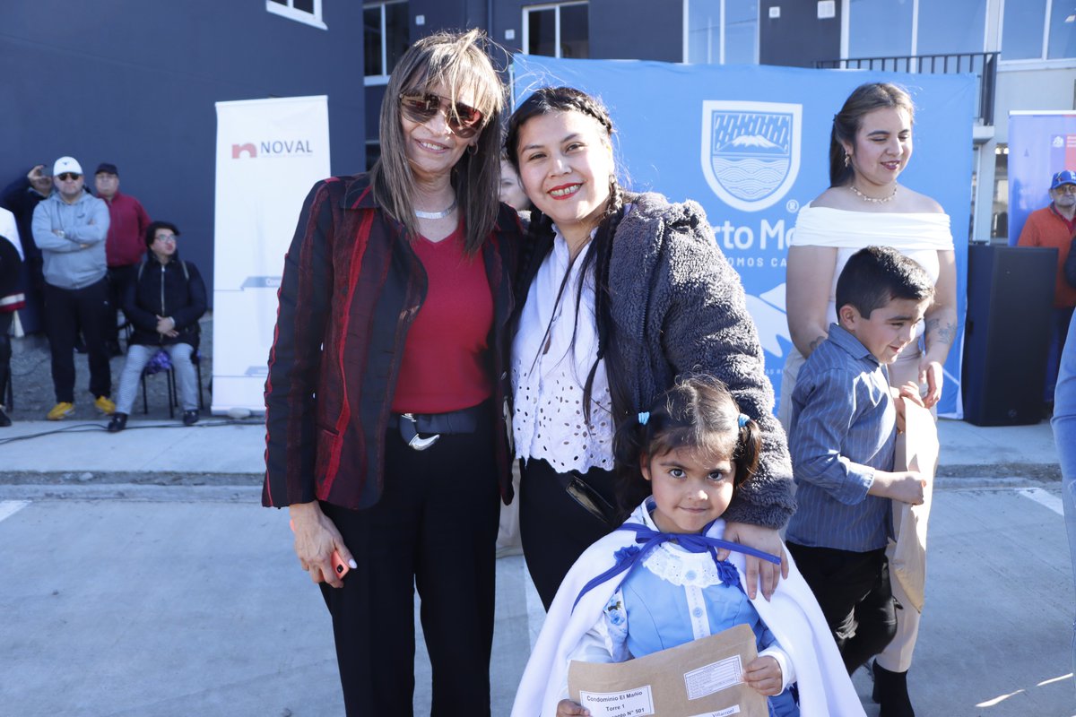 🏡✨ En #PuertoMontt celebramos el Mes de la Patria 🇨🇱 con la entrega de 280 viviendas del conjunto El Mañío, financiado por el <a href="/Minvu/">MINVU - Chile</a>  y ejecutado por #ServiuLosLagos.

Un nuevo hogar, un sueño cumplido. 💙
#PlanEmergenciaHabitacional