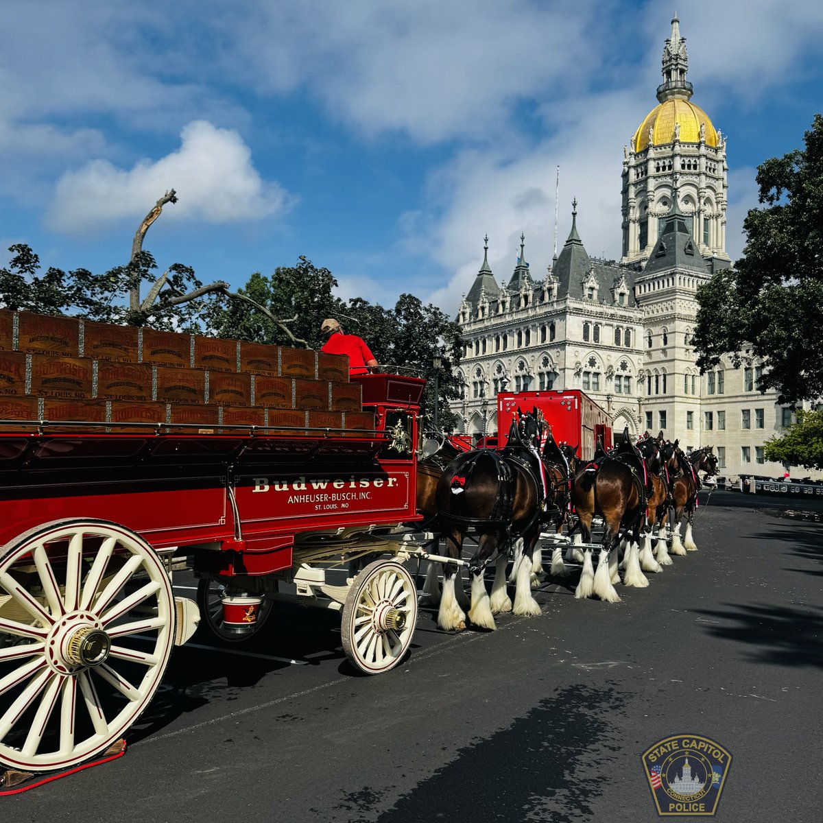 Today at the Connecticut State Capitol, through Speaker of the House @repritter, <a href="/budweiserusa/">Budweiser</a> and @hdibeer donated $15,000 to Folds of Honor. Joining them was the Budweiser Clydesdales, a team of majestic draft horses, and of course their companion, the Dalmatian.