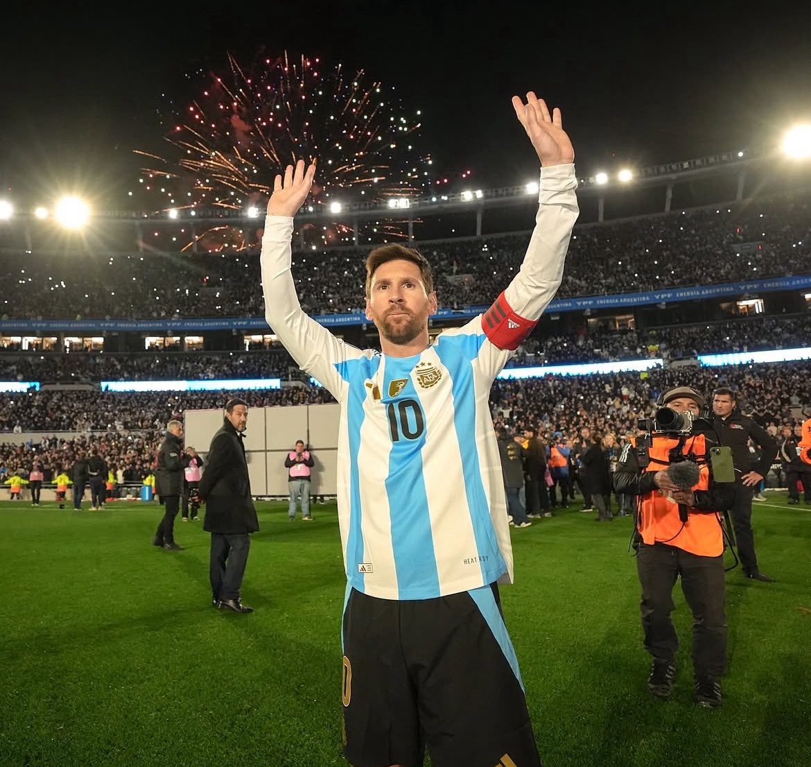 Perdóname pero si el último partido oficial de Messi en el país no fue en el estadio de tu club tu opinión es completamente nula