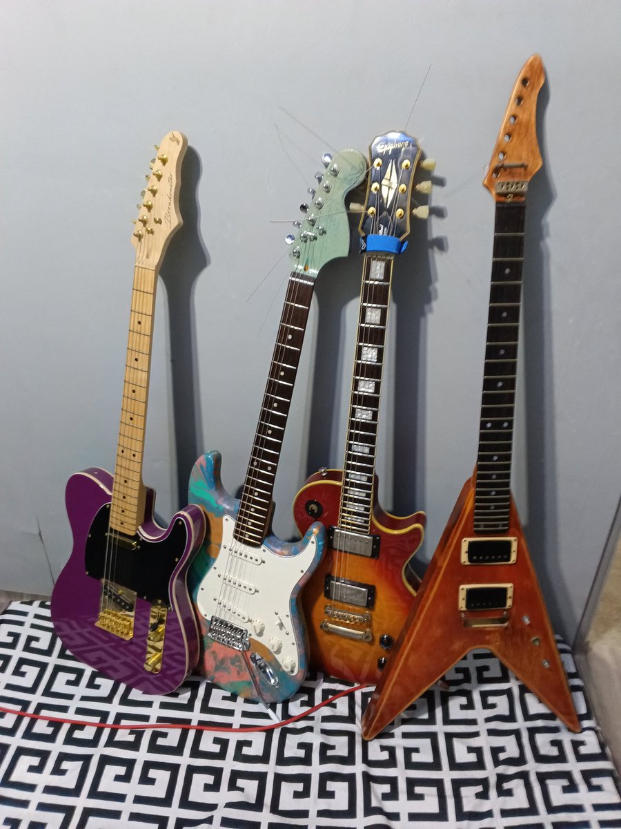Fan of 70s-90s music.